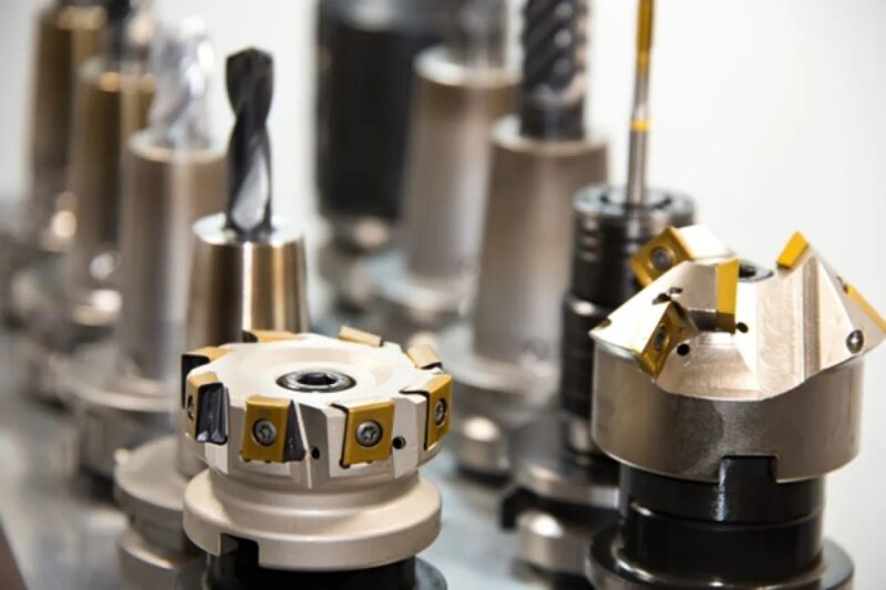 製造業の職種一覧｜ものづくりに関わる職種の分類と仕事内容を解説